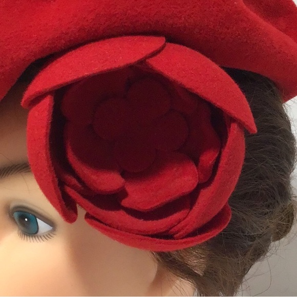 RARE Yves Saint Laurent Luxuria Wool-Felt Beret Cloche Hat, Made in Italy, Red - Picture 5 of 10